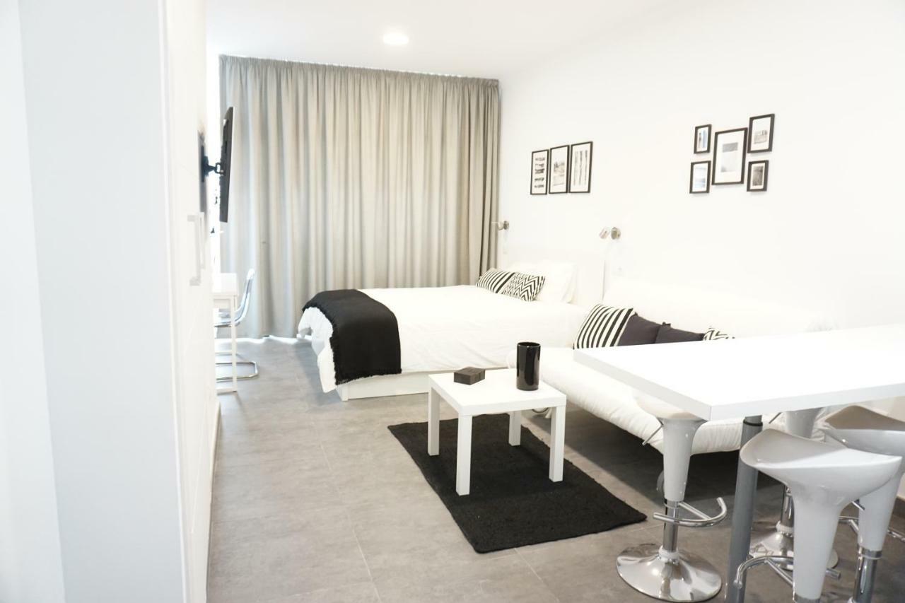 Black & White Las Canteras Las Palmas de Gran Canaria Exterior photo